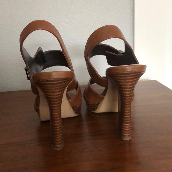 Tahari Block Heels - Picture 3 of 6